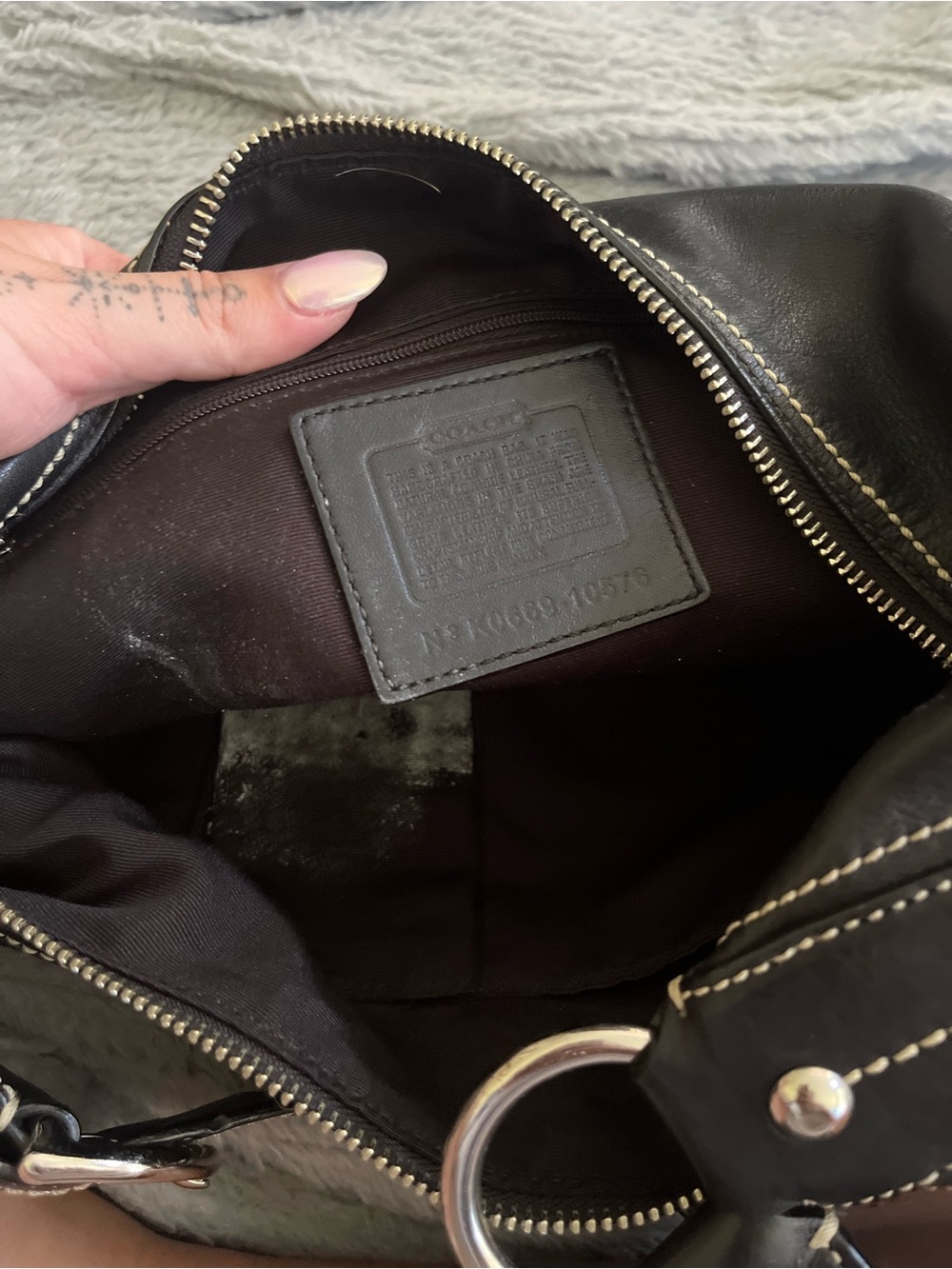 Coach Black Leather Hobo Bag with Contrast Stitching - Picture 8 of 9